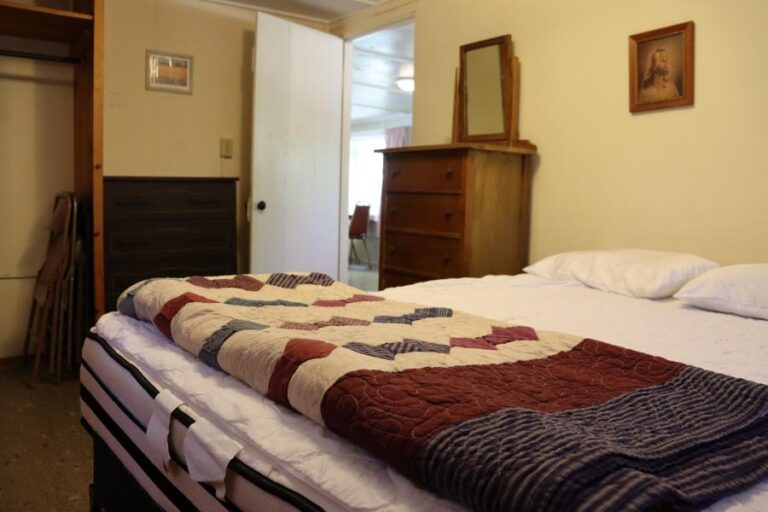 Chronicles Bedroom 1